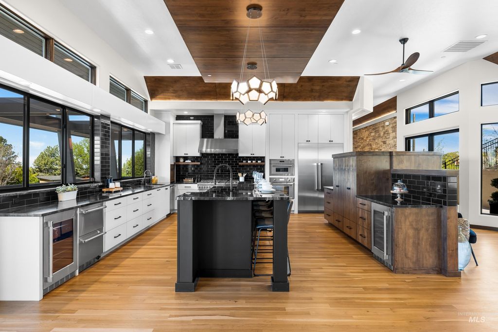 146 W Skylark Drive, Boise, ID 83702 photo 7