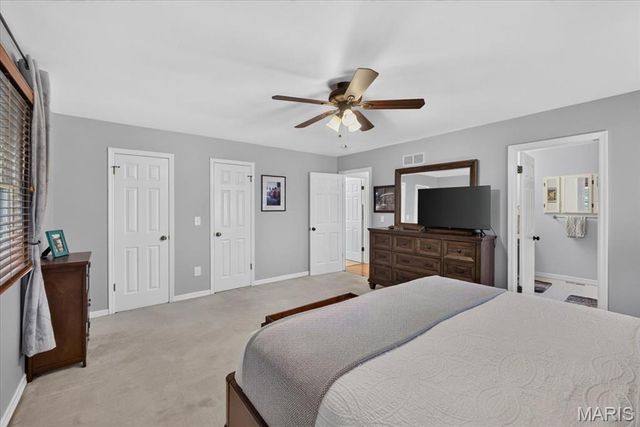 632 Amberwood Lane, Ballwin, MO 63021