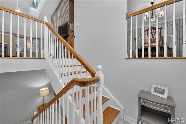 632 Amberwood Lane, Ballwin, MO 63021