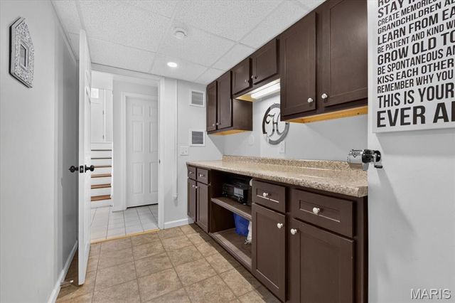 632 Amberwood Lane, Ballwin, MO 63021