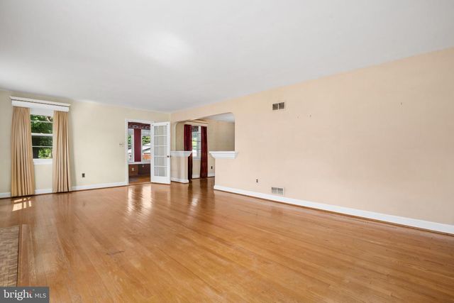 5408 MANCHESTER DR, Suitland, MD 20746