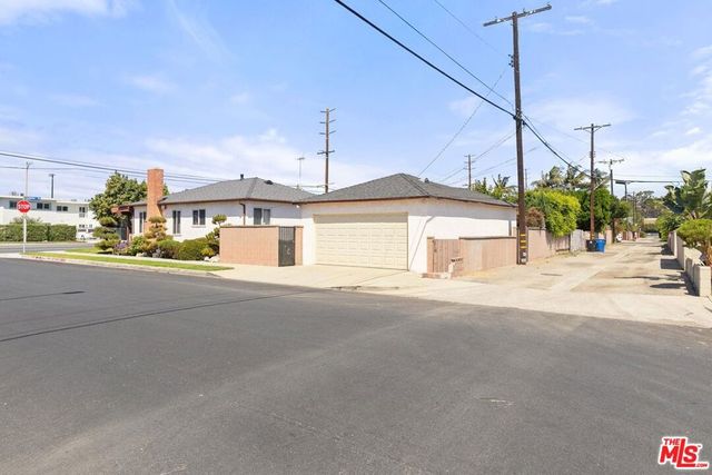 5374 S Centinela Avenue, Los Angeles, CA 90066
