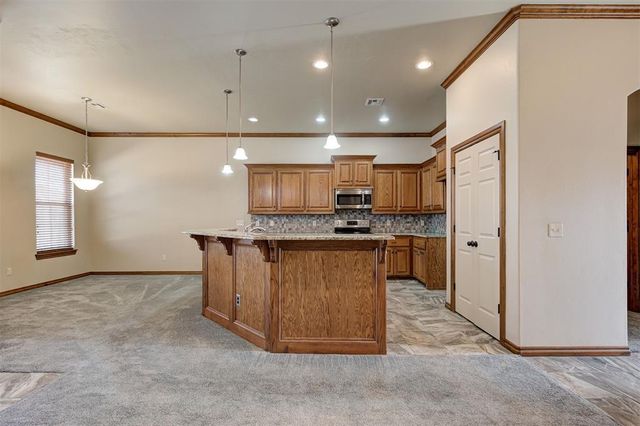 849 SW 10th Street, Moore, OK 73160