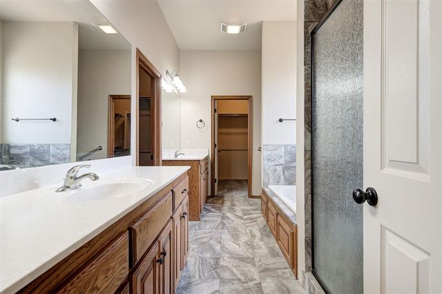 849 SW 10th Street, Moore, OK 73160