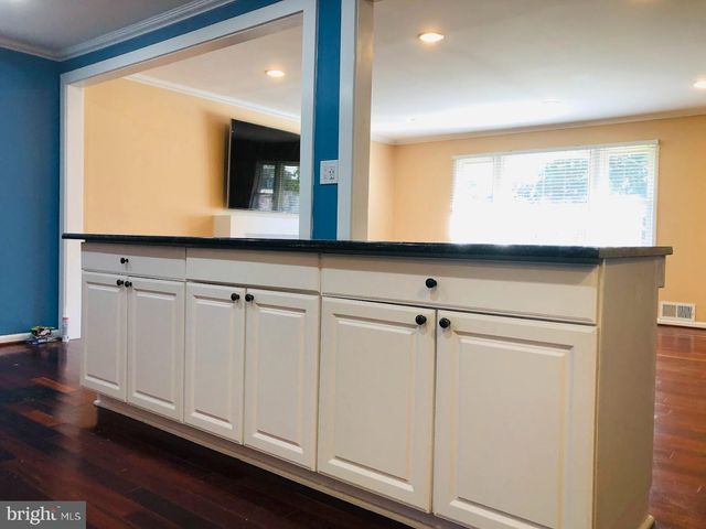 7110 CINDY LN, Annandale, VA 22003