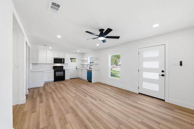 1410 Tanglewood Lane, Garland, TX 75042