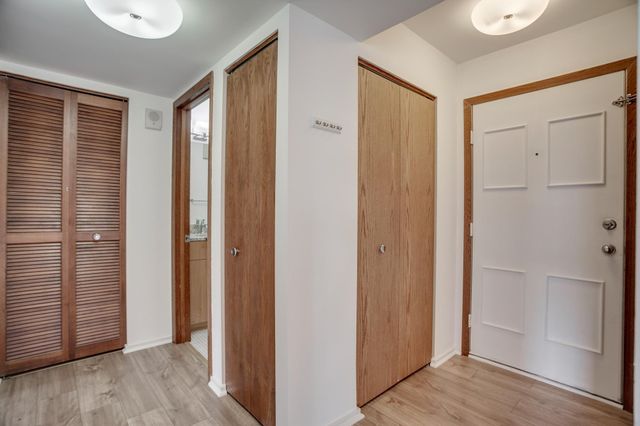 1225 Lasalle Avenue 1704, Minneapolis, MN 55403