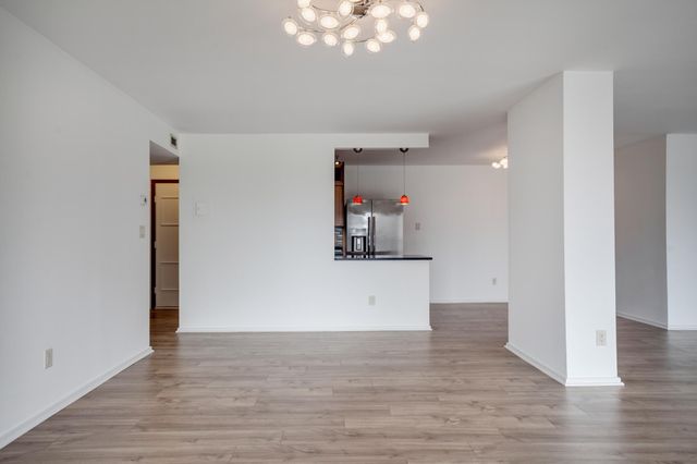 1225 Lasalle Avenue 1704, Minneapolis, MN 55403