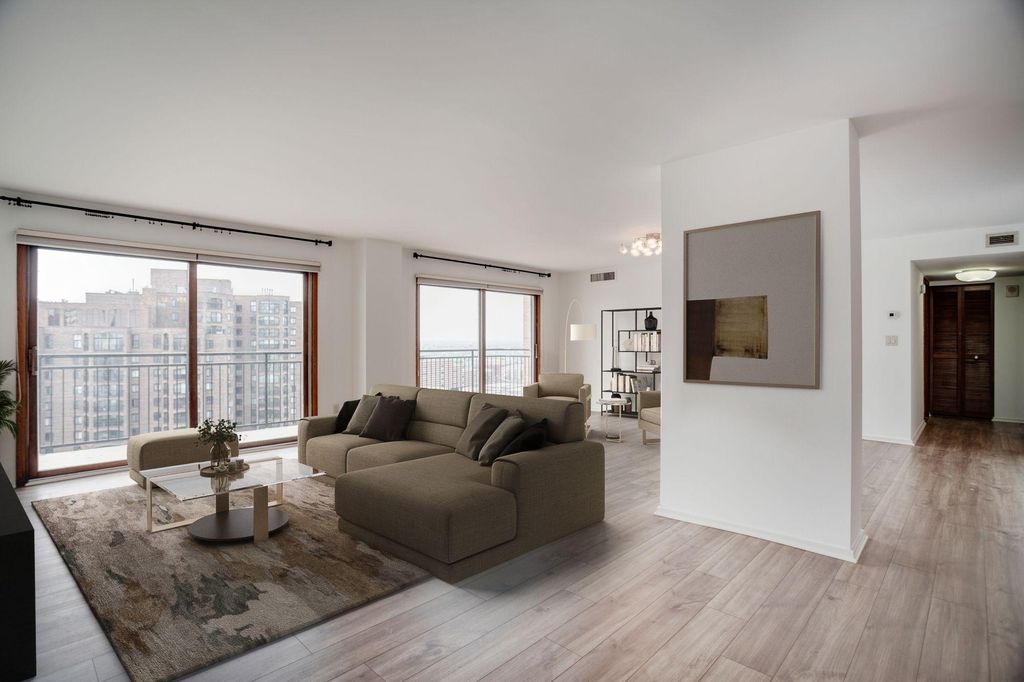 1225 Lasalle Avenue 1704, Minneapolis, MN 55403