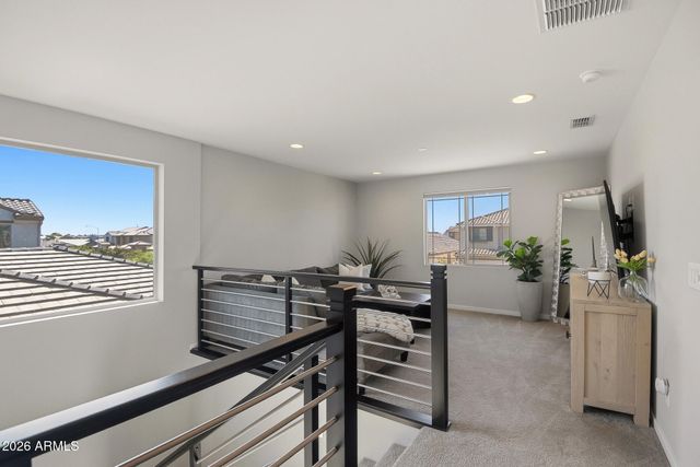 9022 W SAN MIGUEL Avenue, Glendale, AZ 85305