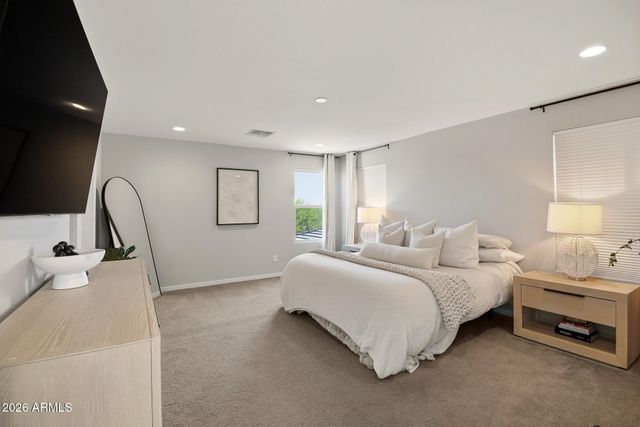 9022 W SAN MIGUEL Avenue, Glendale, AZ 85305