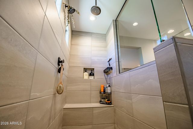 9022 W SAN MIGUEL Avenue, Glendale, AZ 85305
