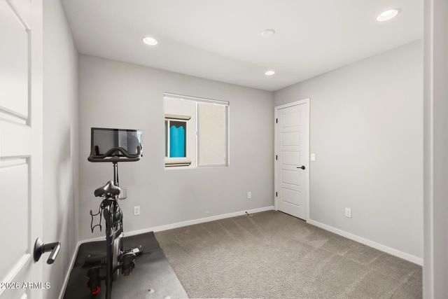 9022 W SAN MIGUEL Avenue, Glendale, AZ 85305