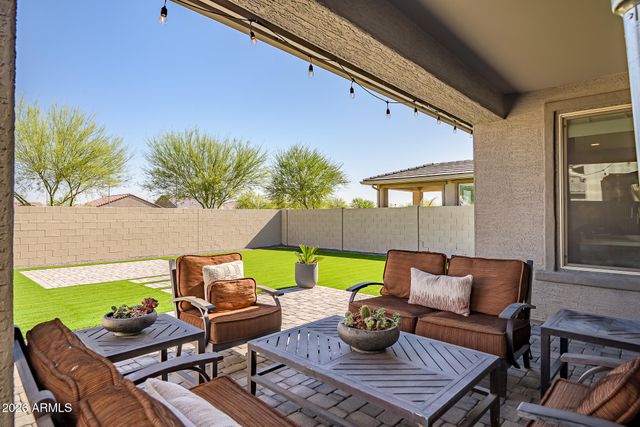 9022 W SAN MIGUEL Avenue, Glendale, AZ 85305