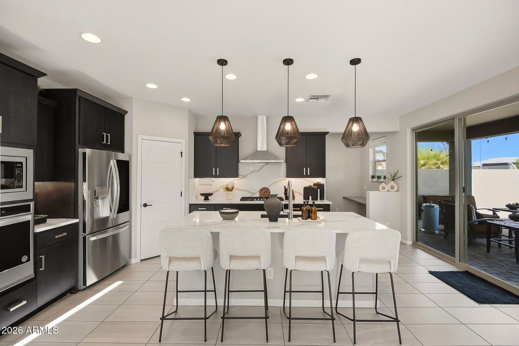 9022 W SAN MIGUEL Avenue, Glendale, AZ 85305
