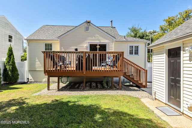 18 Bay Avenue, North Middletown, NJ 07748