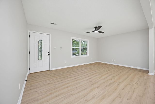 229 Lynn Drive, Lawrenceburg, KY 40342