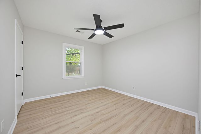 229 Lynn Drive, Lawrenceburg, KY 40342