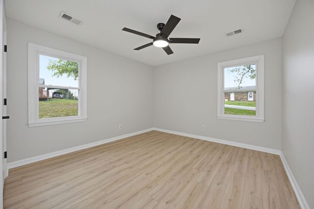 229 Lynn Drive, Lawrenceburg, KY 40342