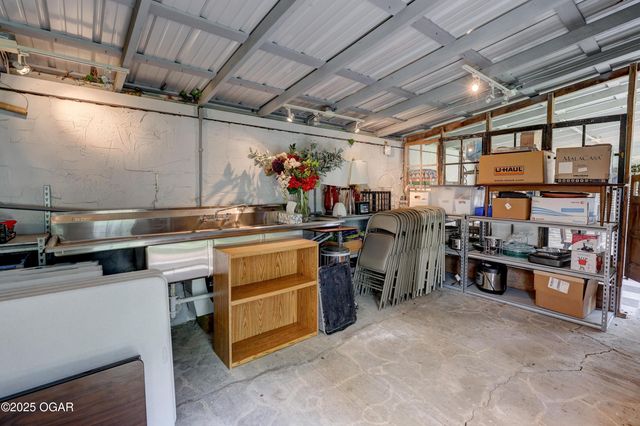 25122 Gum Road, Webb City, MO 64870