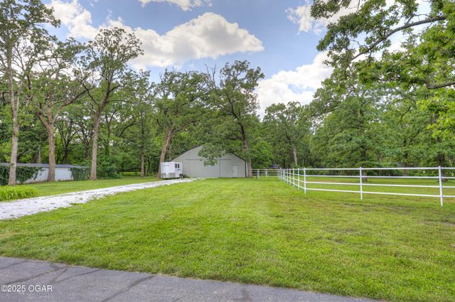 25122 Gum Road, Webb City, MO 64870