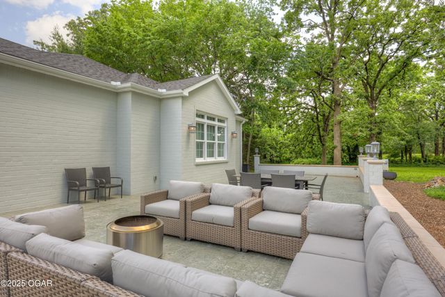 25122 Gum Road, Webb City, MO 64870