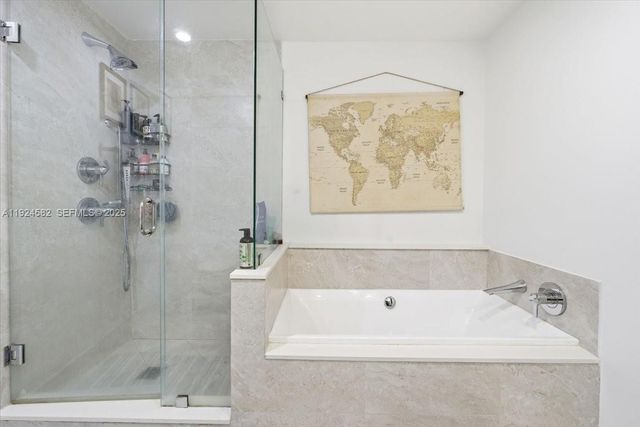 488 NE 18th St 1806, Miami, FL 33132