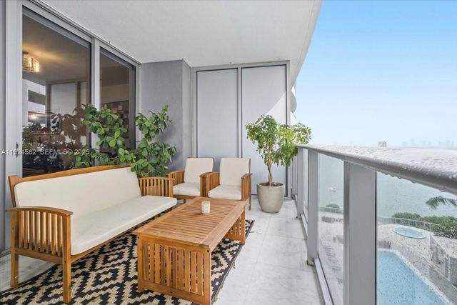 488 NE 18th St 1806, Miami, FL 33132