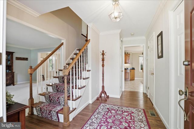 9 ROUND HOUSE DR, Lititz, PA 17543