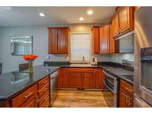 5320 Ne 54TH St, Vancouver, WA 98661