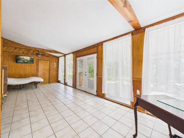 713 6th Street, San Leon, TX 77539
