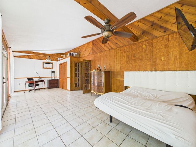 713 6th Street, San Leon, TX 77539