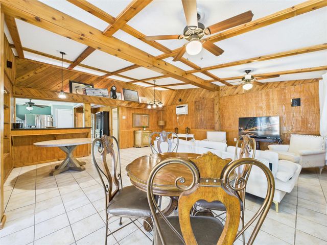 713 6th Street, San Leon, TX 77539