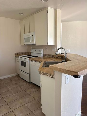9730 Mesa Springs 22, San Diego, CA 92126