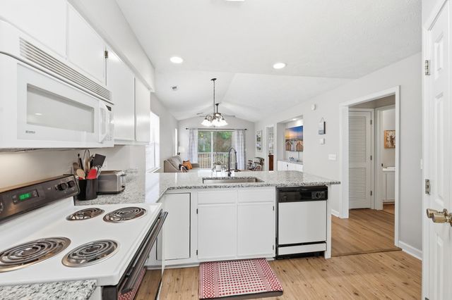 23 Pinehurst Ln Unit 1E, Pawleys Island, SC 29585