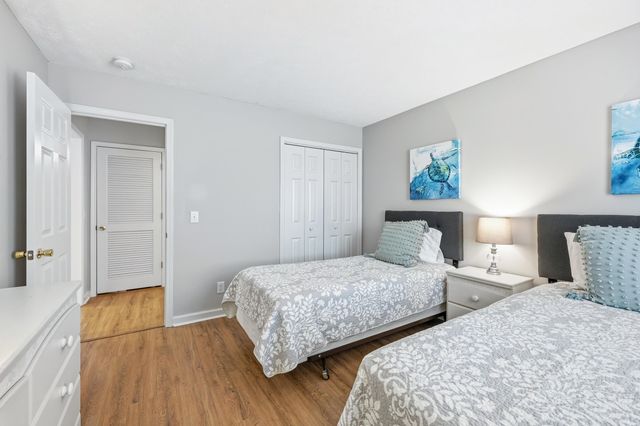 23 Pinehurst Ln Unit 1E, Pawleys Island, SC 29585