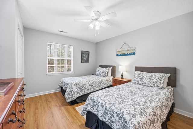 23 Pinehurst Ln Unit 1E, Pawleys Island, SC 29585