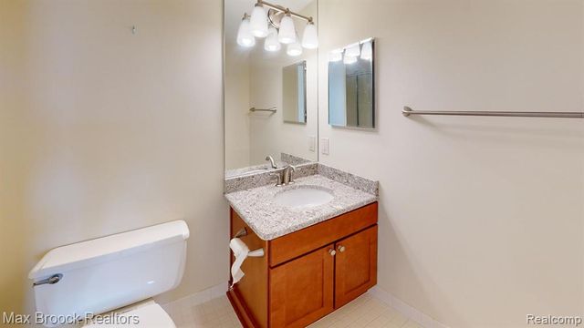 600 W Brown Street 309, Birmingham, MI 48009