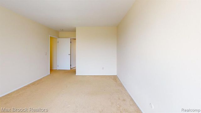 600 W Brown Street 309, Birmingham, MI 48009