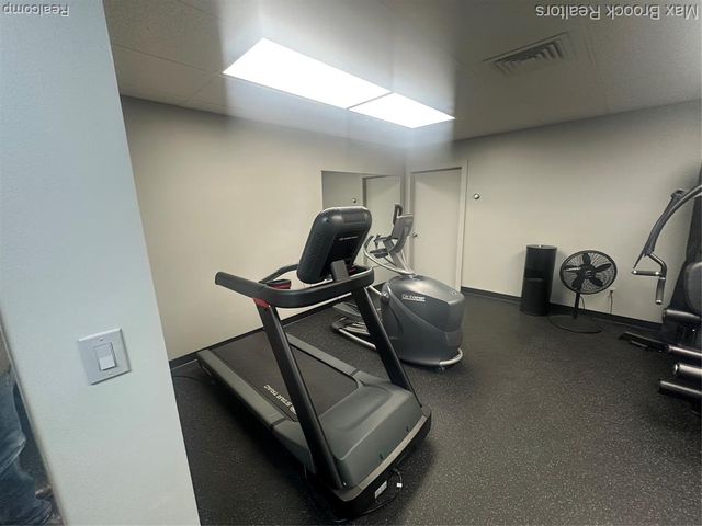 600 W Brown Street 309, Birmingham, MI 48009