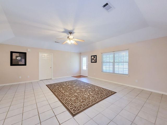 1000 Shell Avenue, Cleveland, TX 77327