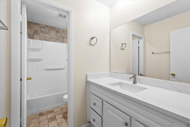 1961 Meadowbrook Circle NW, Dalton, GA 30720