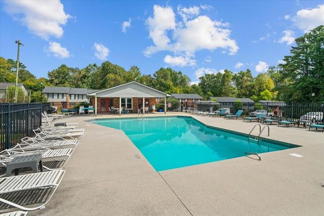 1961 Meadowbrook Circle NW, Dalton, GA 30720