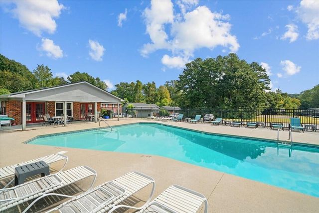 1961 Meadowbrook Circle NW, Dalton, GA 30720