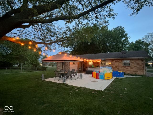 232 Suburban Drive, Anderson, IN 46017