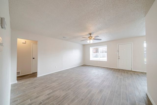 825 Reveille Road, Fort Worth, TX 76108