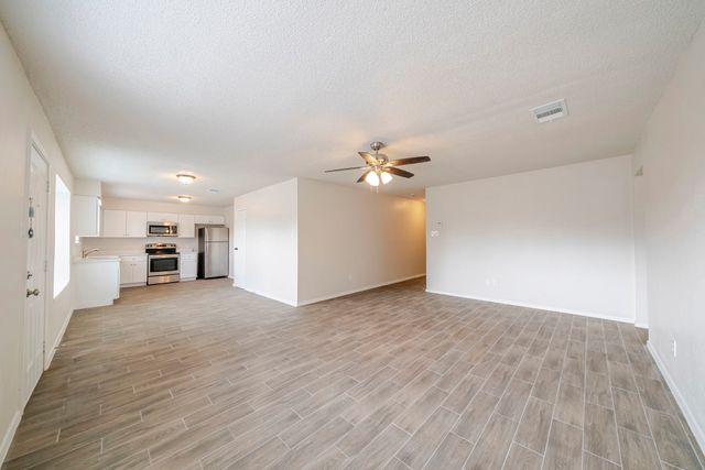 825 Reveille Road, Fort Worth, TX 76108