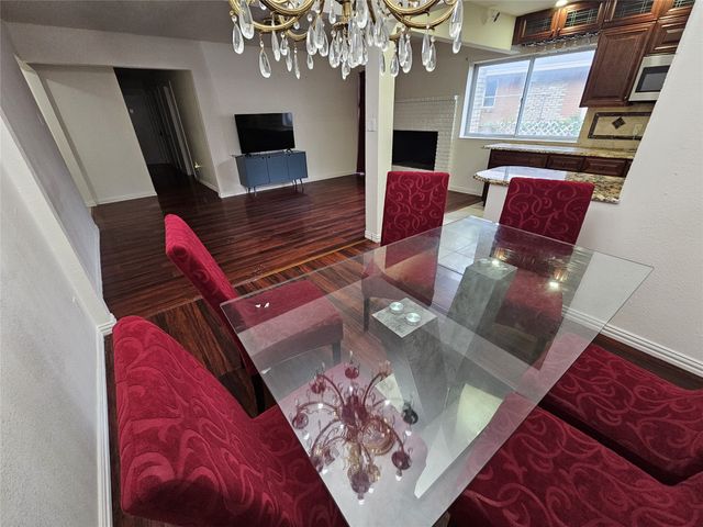502 Forest Circle, Irving, TX 75062