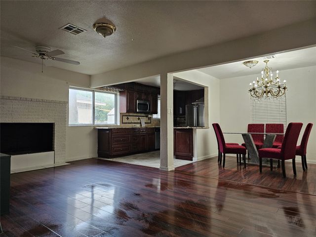 502 Forest Circle, Irving, TX 75062