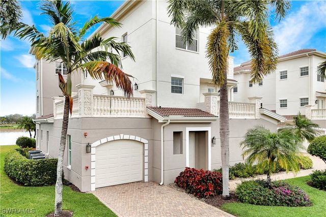 530 Avellino Isles CIR 7-201, Naples, FL 34119
